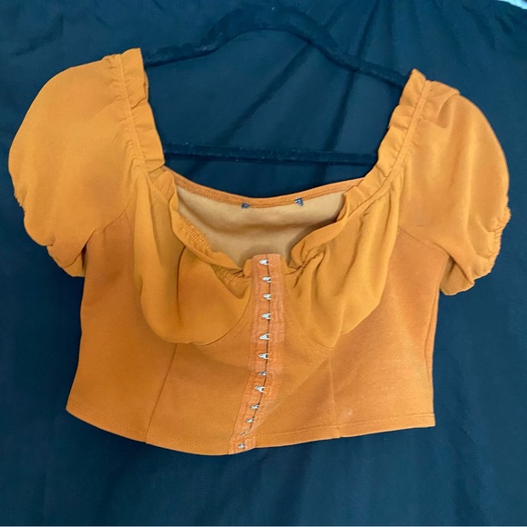 Burnt orange crop top - Picture 3 of 3